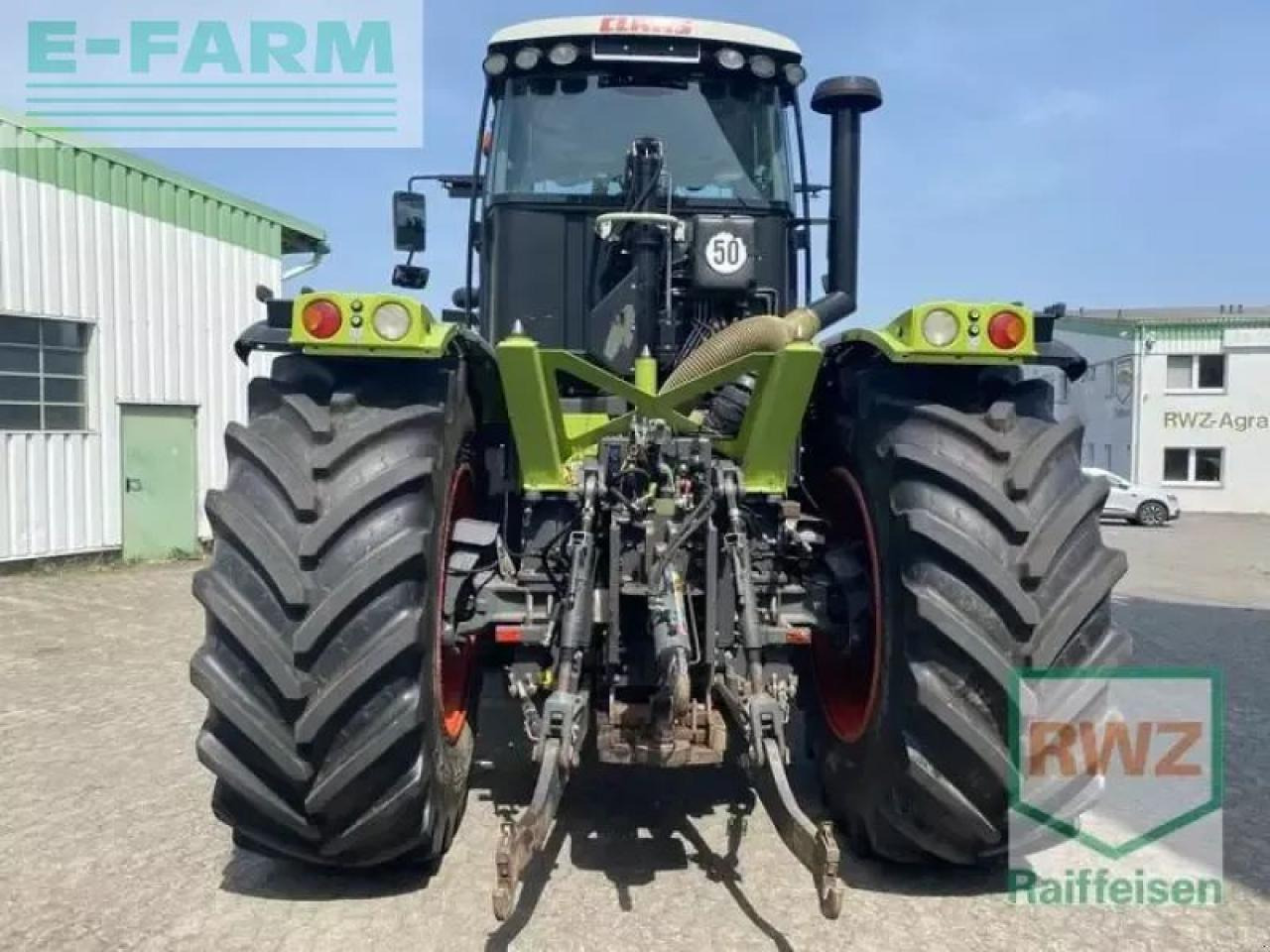 CLAAS xerion 3300 trac vc TRAC VC - Traktorius: foto 3 CLAAS xerion 3300 trac vc TRAC VC - Traktorius: foto 3