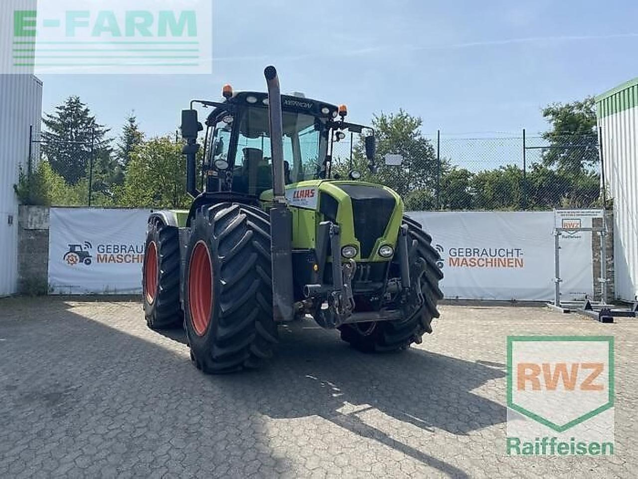 CLAAS xerion 3300 trac vc TRAC VC - Traktorius: foto 1 CLAAS xerion 3300 trac vc TRAC VC - Traktorius: foto 1