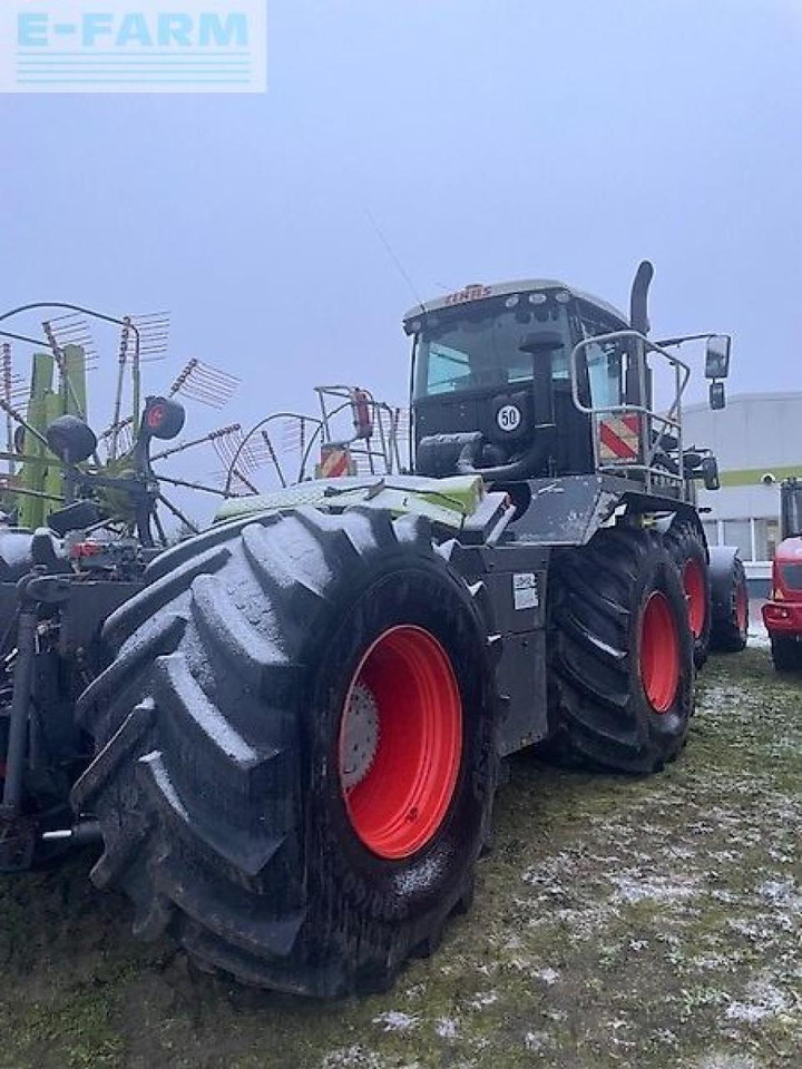 CLAAS xerion 3800 saddle trac SADDLE TRAC - Traktorius: foto 3 CLAAS xerion 3800 saddle trac SADDLE TRAC - Traktorius: foto 3