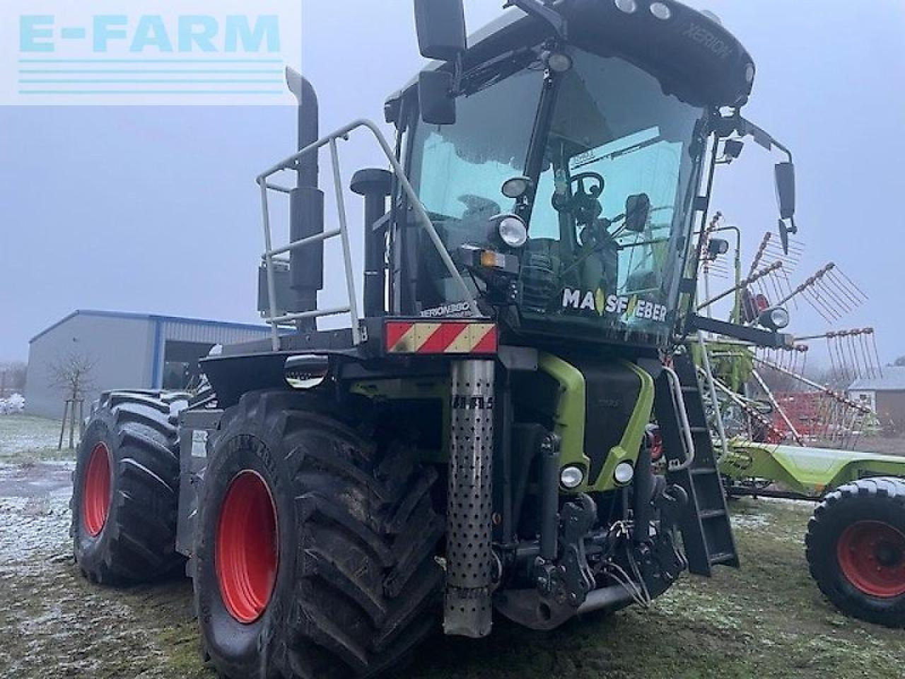 CLAAS xerion 3800 saddle trac SADDLE TRAC - Traktorius: foto 1 CLAAS xerion 3800 saddle trac SADDLE TRAC - Traktorius: foto 1