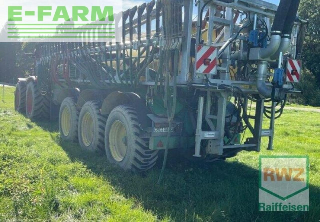 CLAAS xerion 3800 trac - Savaeigis purkštuvas: foto 5 CLAAS xerion 3800 trac - Savaeigis purkštuvas: foto 5