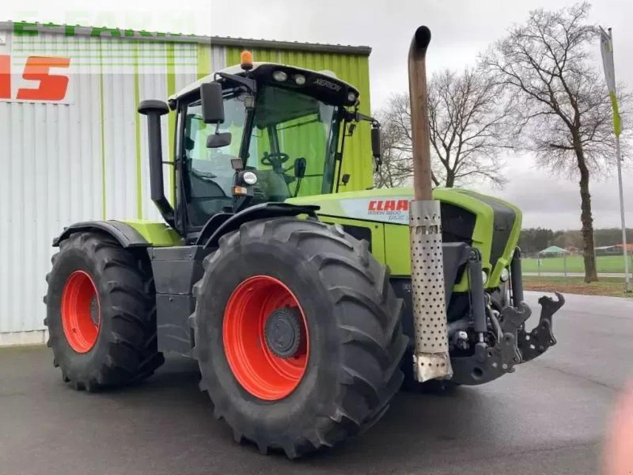 CLAAS xerion 3800 trac vc TRAC VC - Traktorius: foto 3 CLAAS xerion 3800 trac vc TRAC VC - Traktorius: foto 3