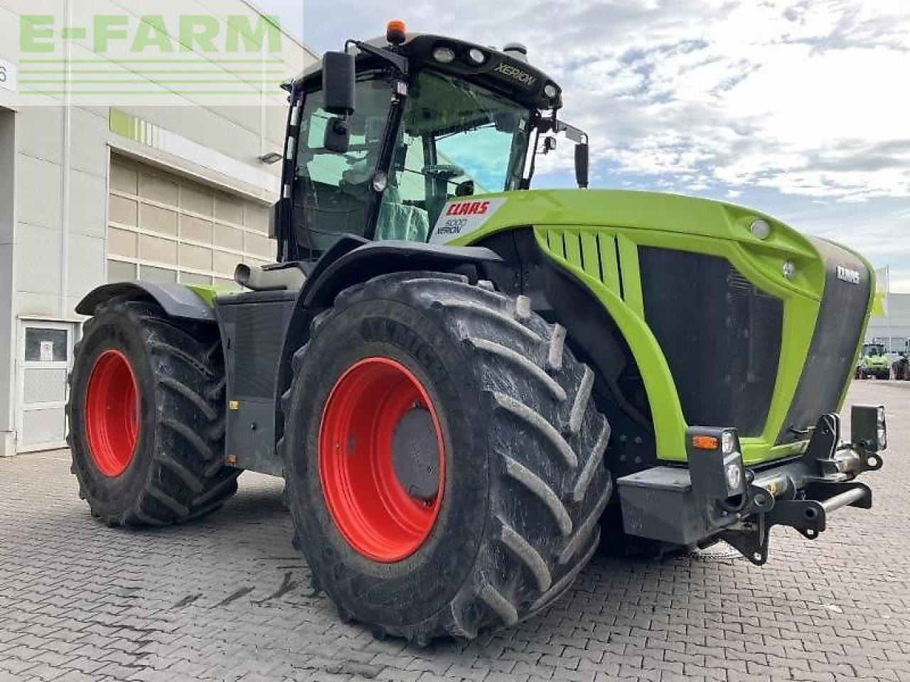 CLAAS xerion 5000 trac TRAC - Traktorius: foto 3 CLAAS xerion 5000 trac TRAC - Traktorius: foto 3