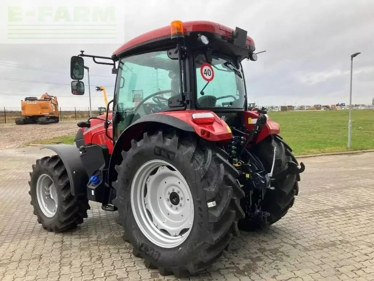 Case-IH farmall 100a - Traktorius: foto 4 Case-IH farmall 100a - Traktorius: foto 4