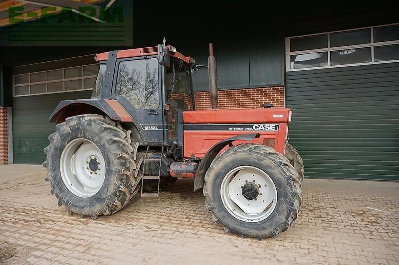 Case-IH ihc 1255 xl - Traktorius: foto 1 Case-IH ihc 1255 xl - Traktorius: foto 1
