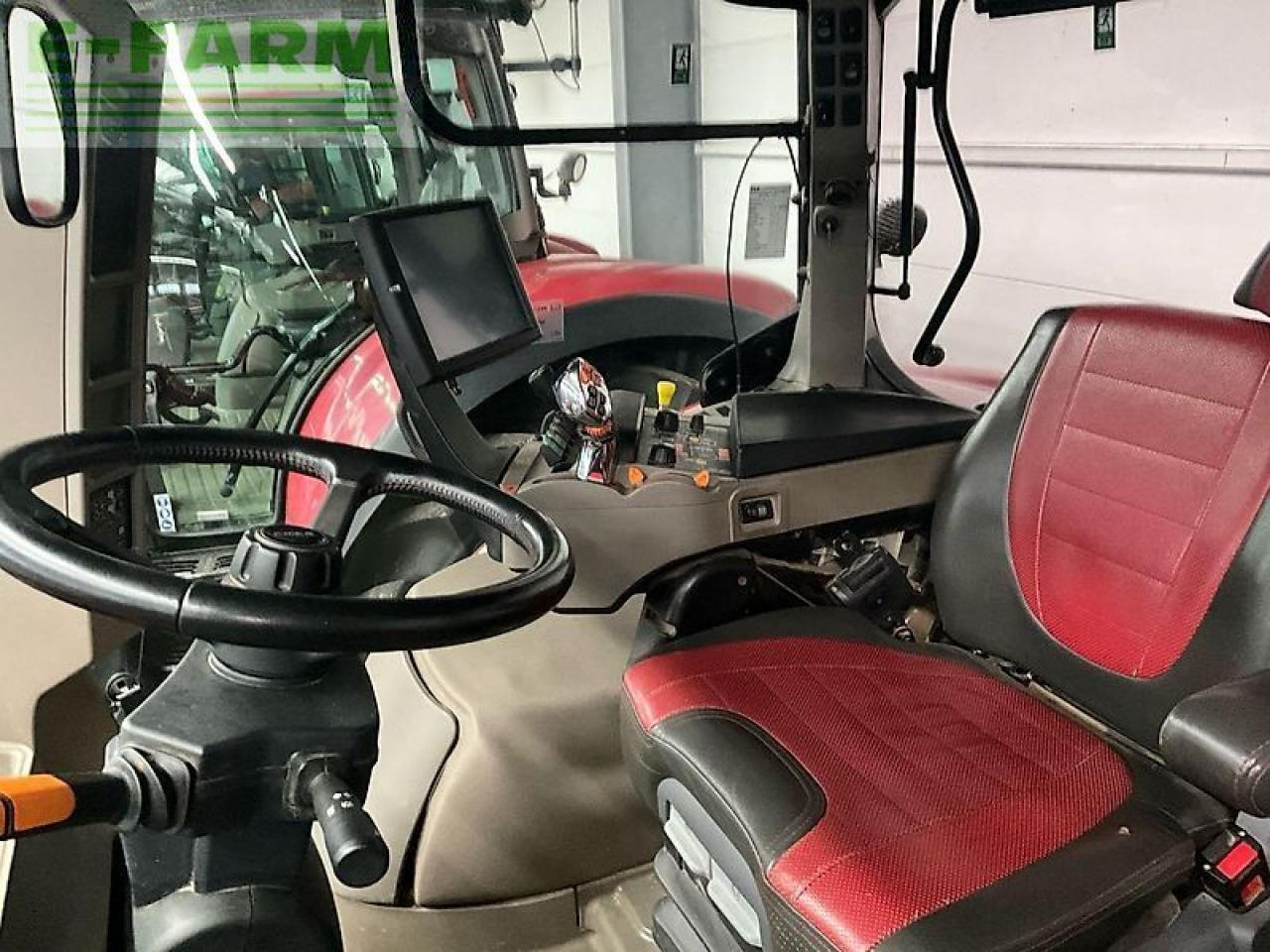 Case-IH optum 300 cvx st5 CVX - Traktorius: foto 5 Case-IH optum 300 cvx st5 CVX - Traktorius: foto 5