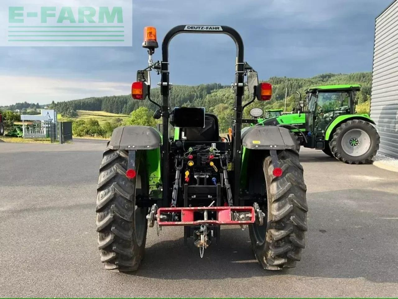 Deutz-Fahr 4080 e - Traktorius: foto 5 Deutz-Fahr 4080 e - Traktorius: foto 5
