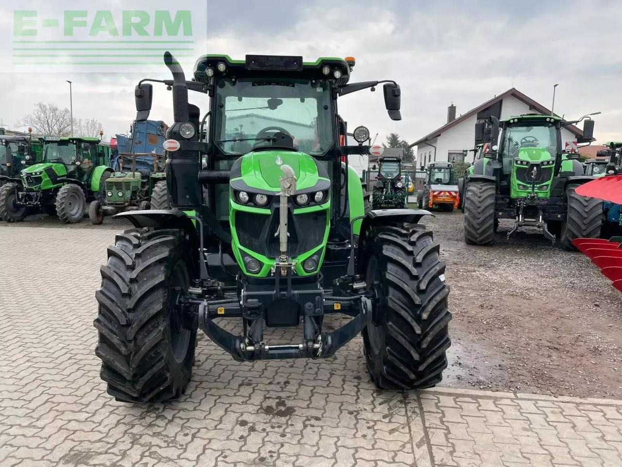 Deutz-Fahr 6115c rv-shift - Traktorius: foto 4 Deutz-Fahr 6115c rv-shift - Traktorius: foto 4