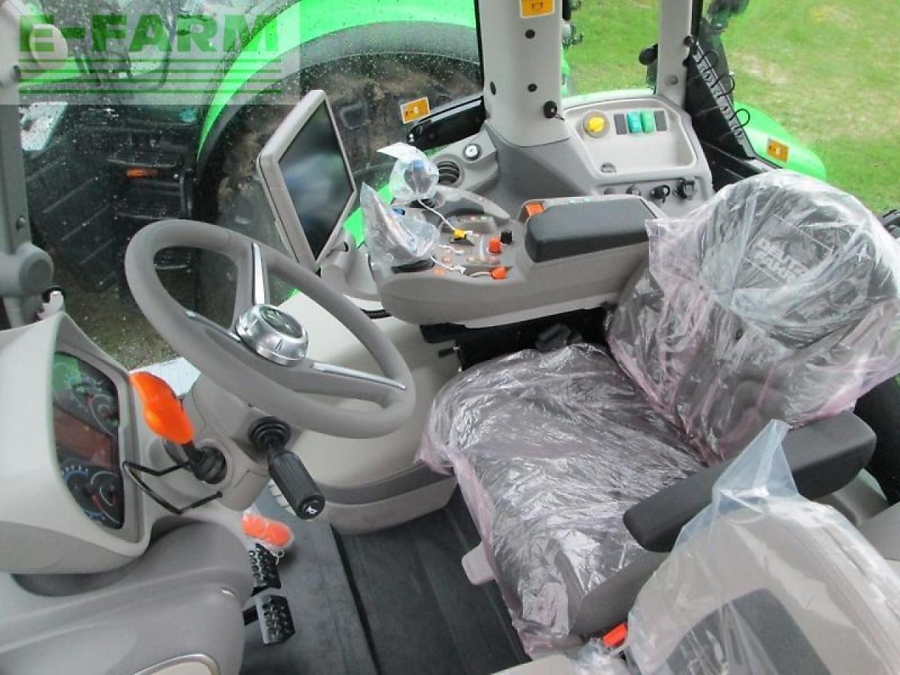 Traktorius Deutz-Fahr 6210 ttv: foto 6