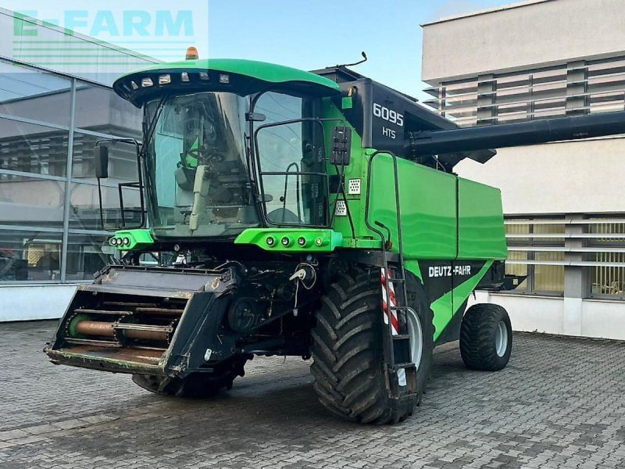 Deutz-Fahr topliner 6095 hts - Derliaus nuėmimo kombainas: foto 1 Deutz-Fahr topliner 6095 hts - Derliaus nuėmimo kombainas: foto 1