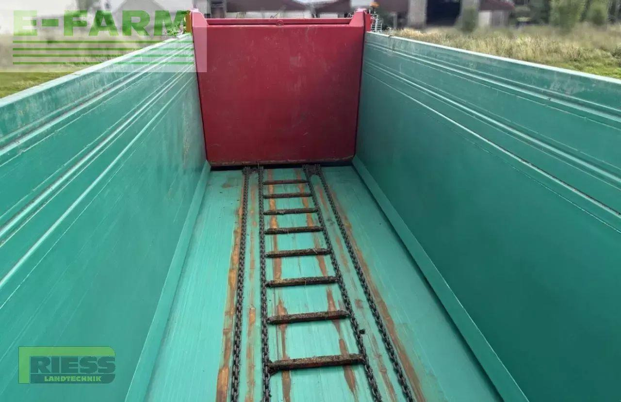 Farmtech fortis 2200 abschiebewagen + streuwerk - Savivartė traktorinė priekaba: foto 4 Farmtech fortis 2200 abschiebewagen + streuwerk - Savivartė traktorinė priekaba: foto 4