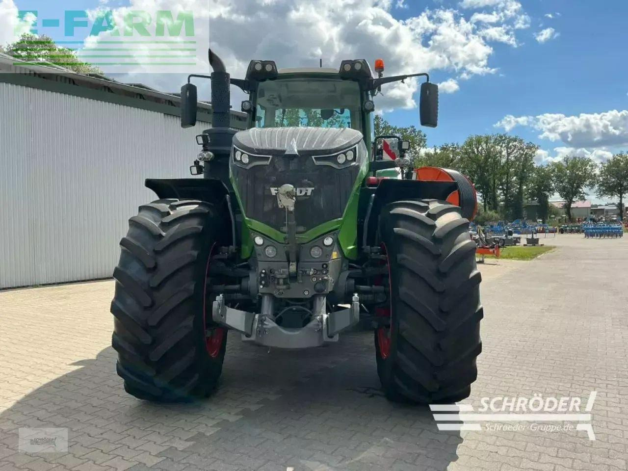 Fendt 1050 vario s4 profi plus ProfiPlus - Traktorius: foto 2 Fendt 1050 vario s4 profi plus ProfiPlus - Traktorius: foto 2
