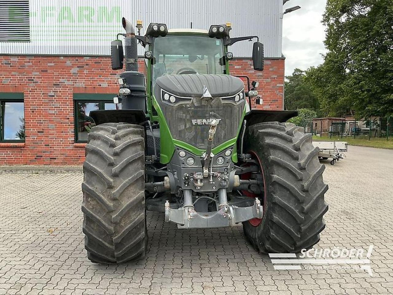 Fendt 1050 vario s4 profi plus ProfiPlus - Traktorius: foto 2 Fendt 1050 vario s4 profi plus ProfiPlus - Traktorius: foto 2