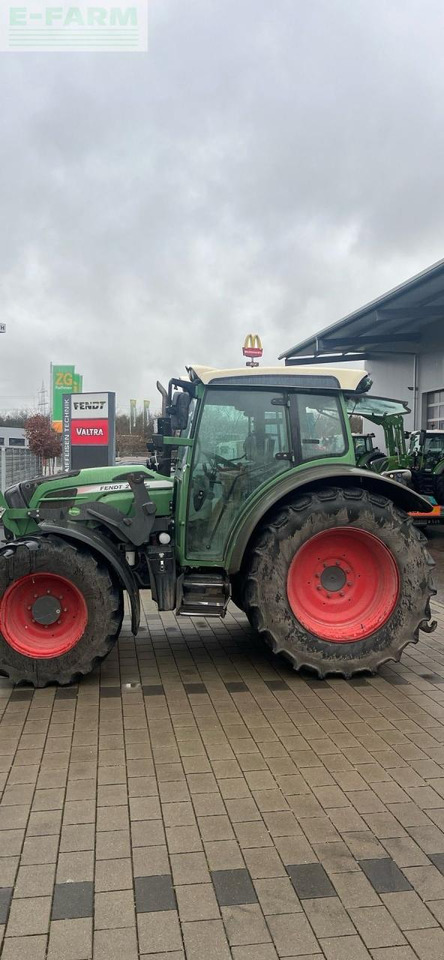 Fendt 211 S - Traktorius: foto 4 Fendt 211 S - Traktorius: foto 4