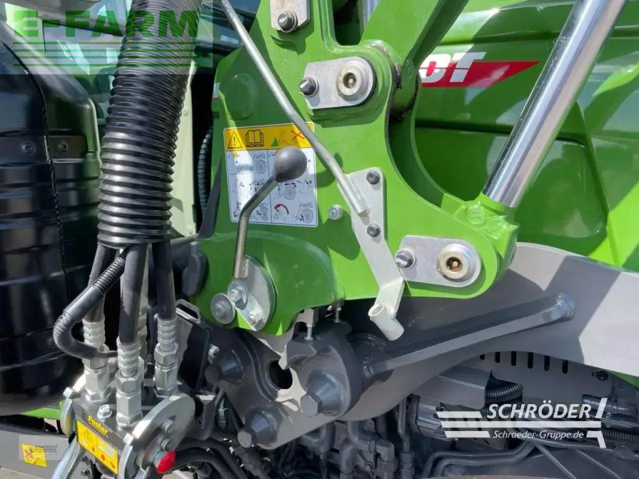 Fendt 211 s vario gen3 profi plus - Traktorius: foto 3 Fendt 211 s vario gen3 profi plus - Traktorius: foto 3