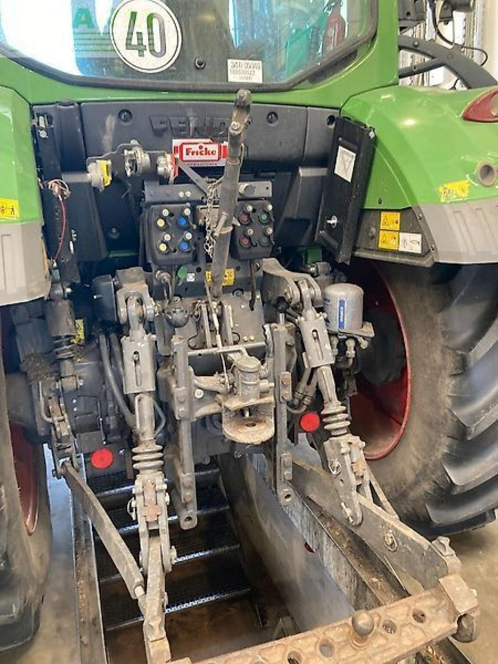 Fendt 310 vario power s4 tms mit frontlader Power - Traktorius: foto 5 Fendt 310 vario power s4 tms mit frontlader Power - Traktorius: foto 5