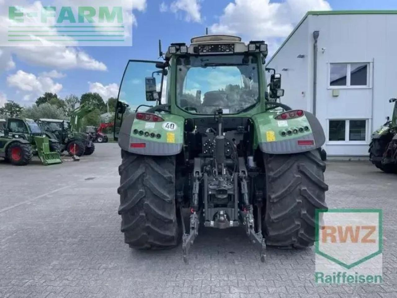 Fendt 718 profi-plus s 4 vario ProfiPlus - Traktorius: foto 2 Fendt 718 profi-plus s 4 vario ProfiPlus - Traktorius: foto 2