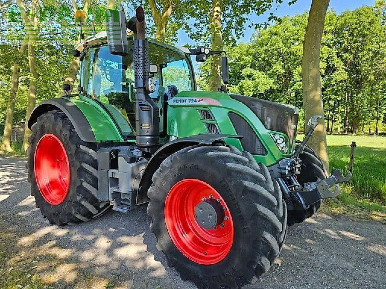 Fendt 724 s4 profi plus rtk ( 718 720 722 ) - Traktorius: foto 2 Fendt 724 s4 profi plus rtk ( 718 720 722 ) - Traktorius: foto 2