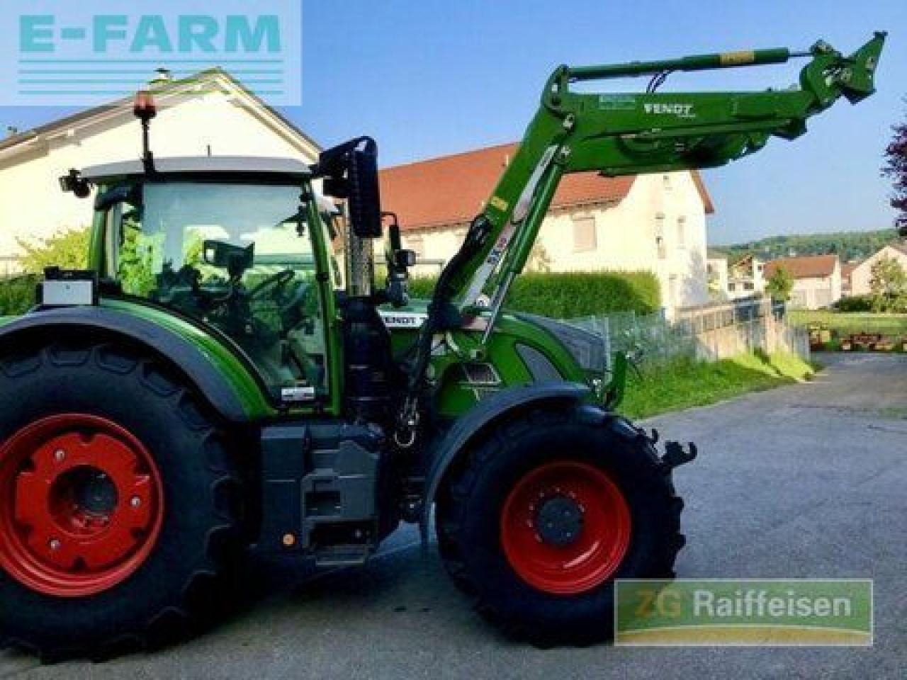 Fendt 724 vario gebr. allradsc - Traktorius: foto 3 Fendt 724 vario gebr. allradsc - Traktorius: foto 3