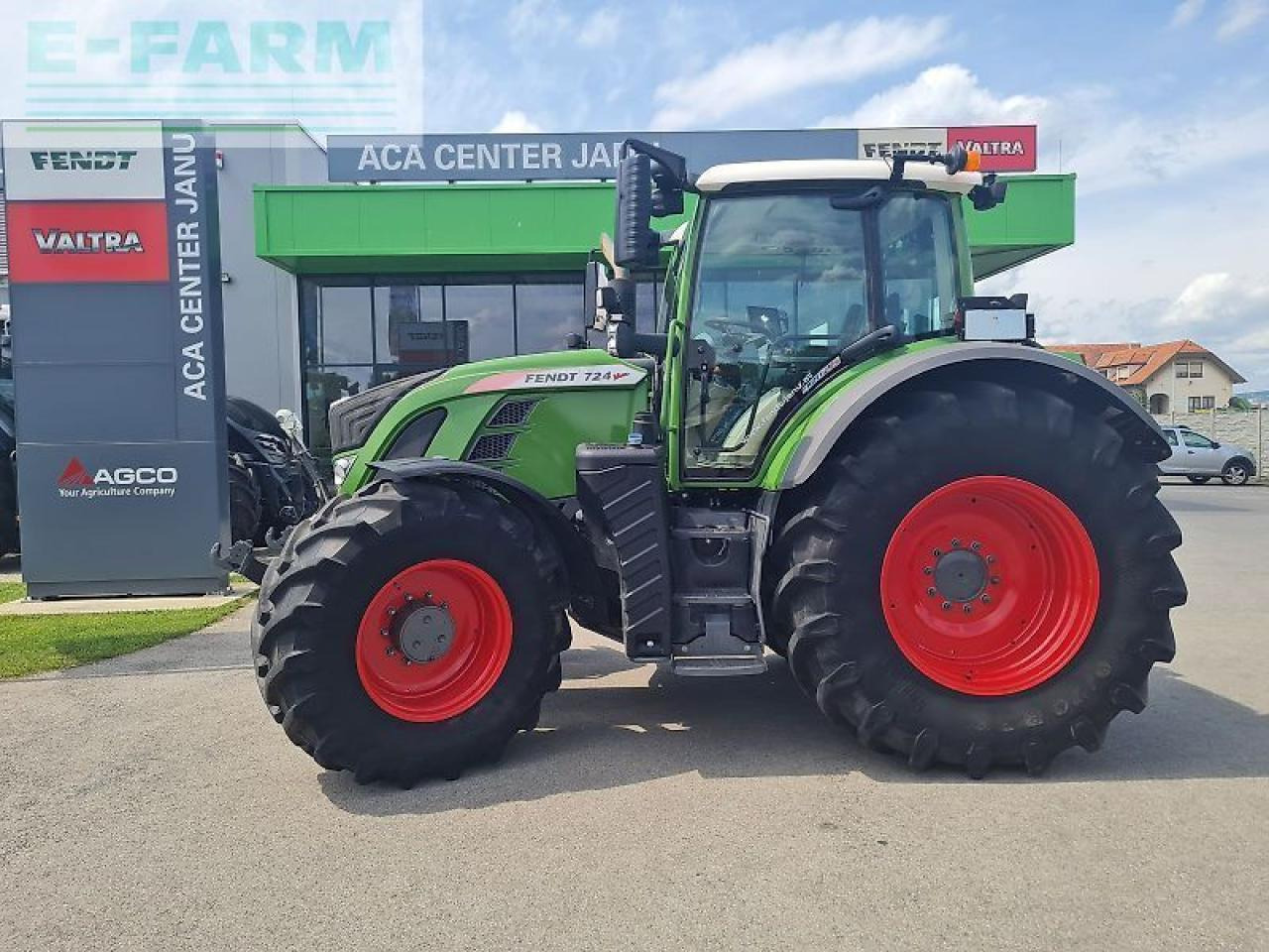 Fendt 724 vario power+ PowerPlus - Traktorius: foto 2 Fendt 724 vario power+ PowerPlus - Traktorius: foto 2