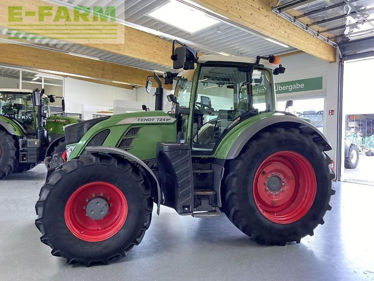 Fendt 724 vario s4 profi plus ProfiPlus - Traktorius: foto 3 Fendt 724 vario s4 profi plus ProfiPlus - Traktorius: foto 3
