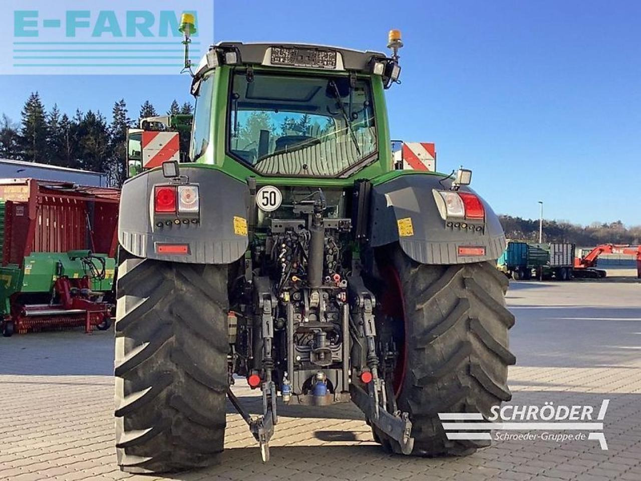 Fendt 824 vario s4 profi plus ProfiPlus - Traktorius: foto 4 Fendt 824 vario s4 profi plus ProfiPlus - Traktorius: foto 4