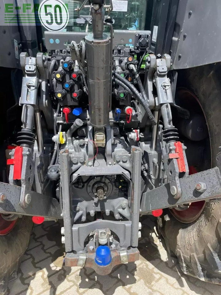 Fendt 828 vario profiplus - Traktorius: foto 3 Fendt 828 vario profiplus - Traktorius: foto 3