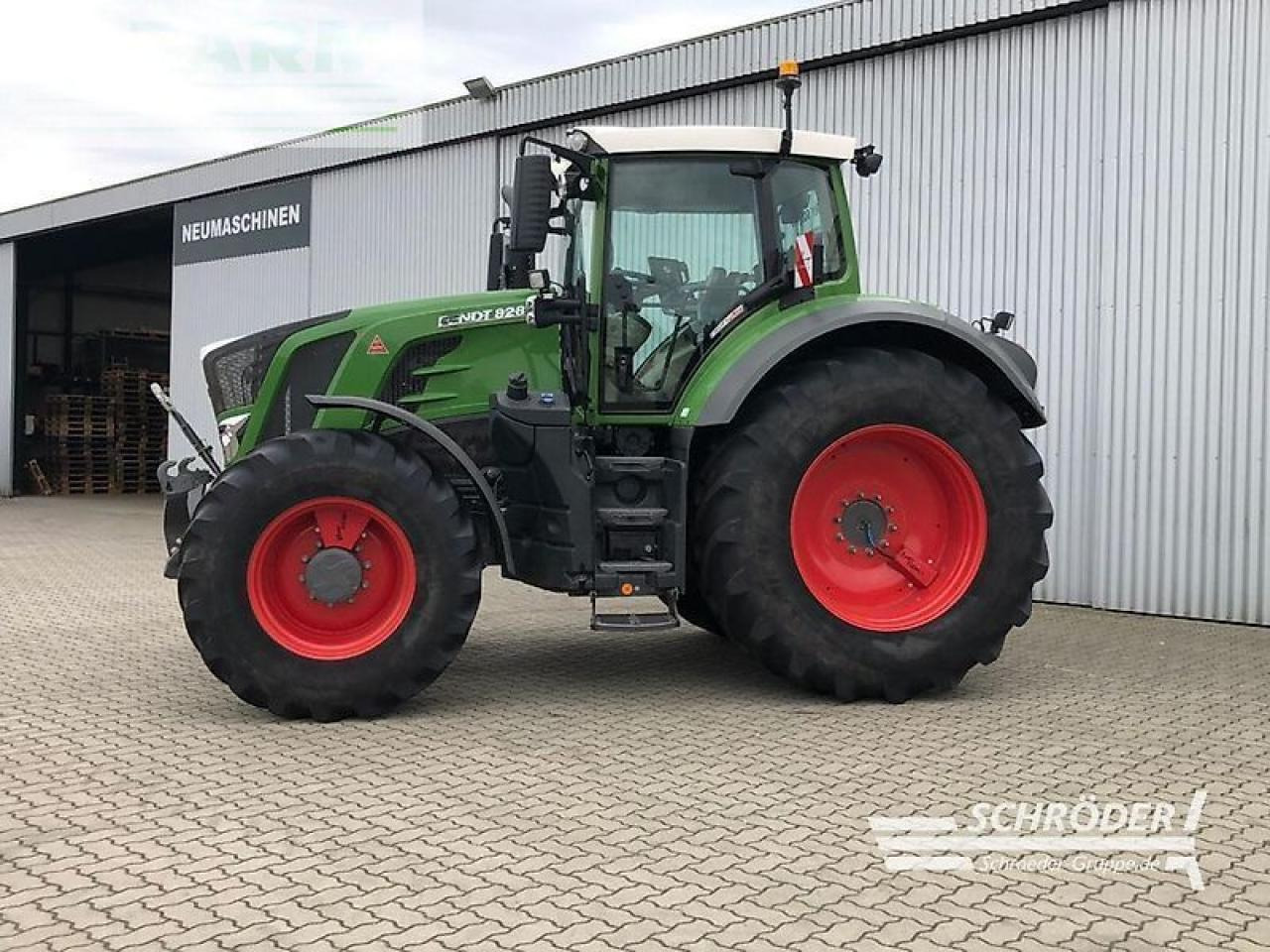 Fendt 828 vario s4 profi plus - Traktorius: foto 2 Fendt 828 vario s4 profi plus - Traktorius: foto 2