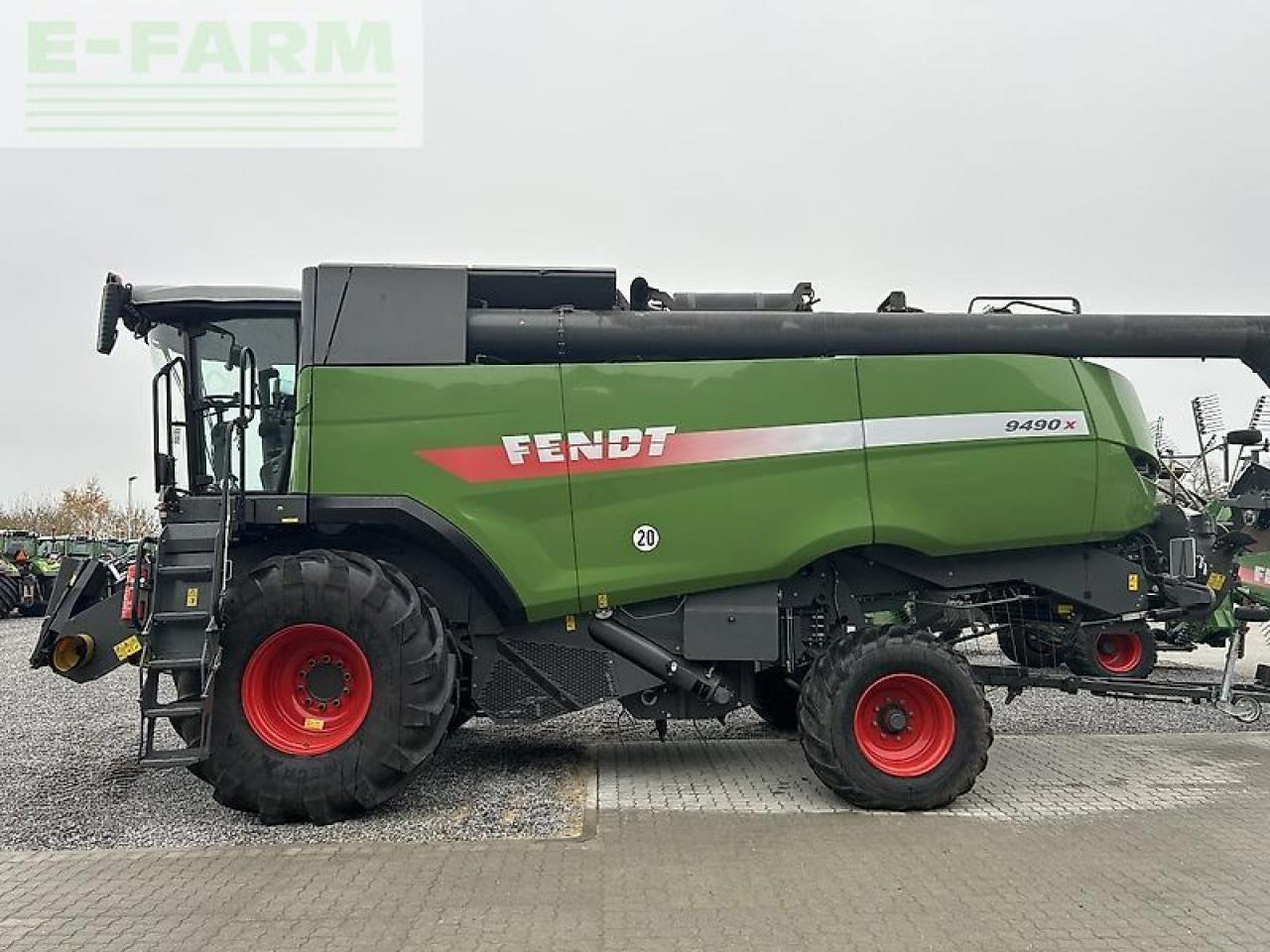 Fendt 9490x - Derliaus nuėmimo kombainas: foto 1 Fendt 9490x - Derliaus nuėmimo kombainas: foto 1