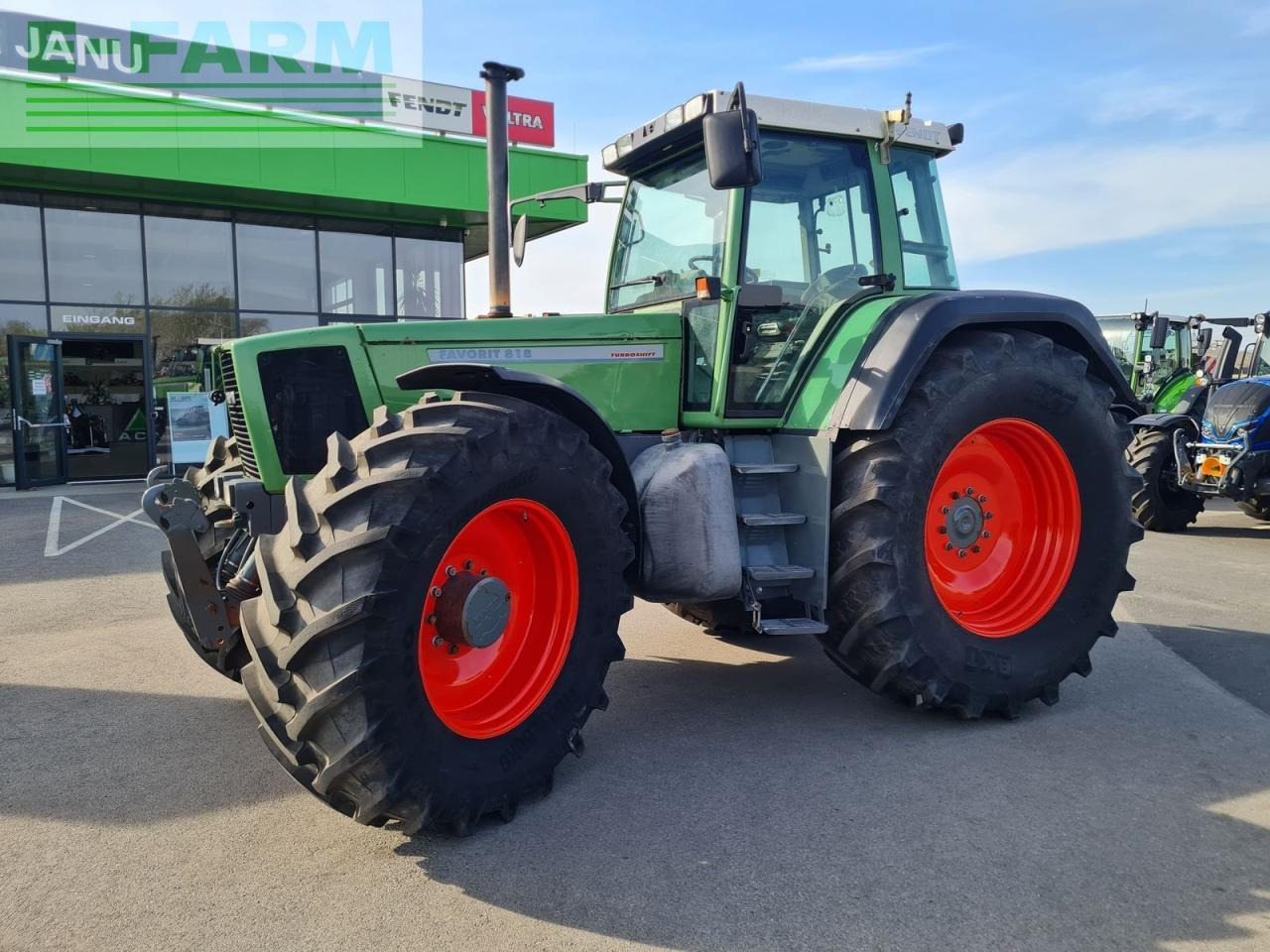 Fendt favorit 818 - Traktorius: foto 1 Fendt favorit 818 - Traktorius: foto 1