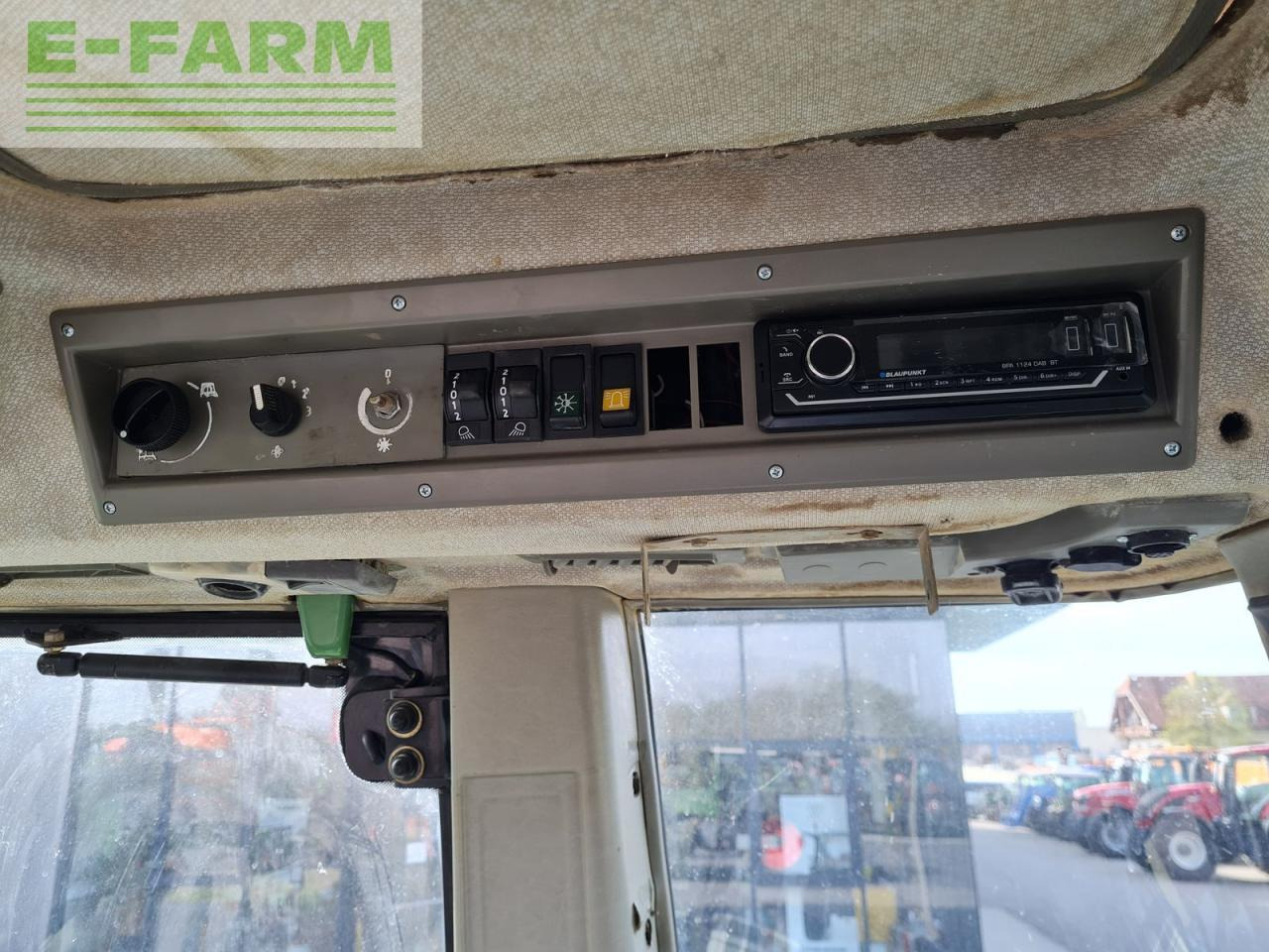 Fendt favorit 818 - Traktorius: foto 3 Fendt favorit 818 - Traktorius: foto 3