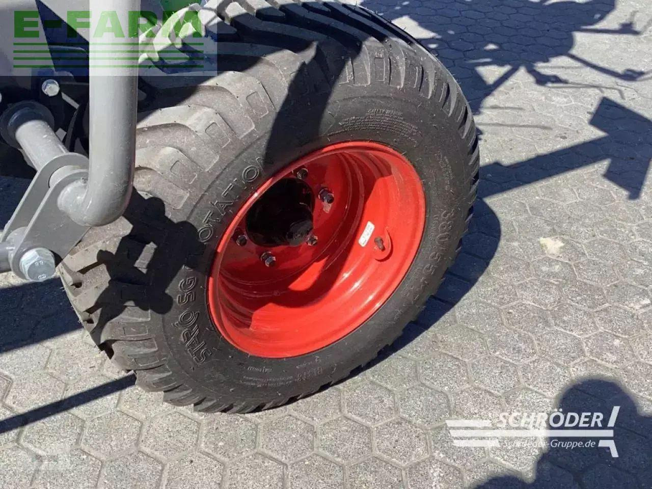 Šieno grėblys/ Vartytuvas Fendt lotus 1250 t: foto 8