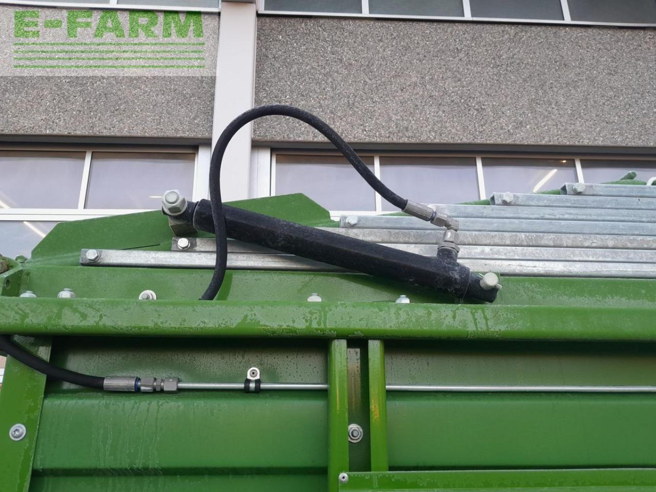 Fendt tigo 35 s - Savivartė traktorinė priekaba: foto 4 Fendt tigo 35 s - Savivartė traktorinė priekaba: foto 4