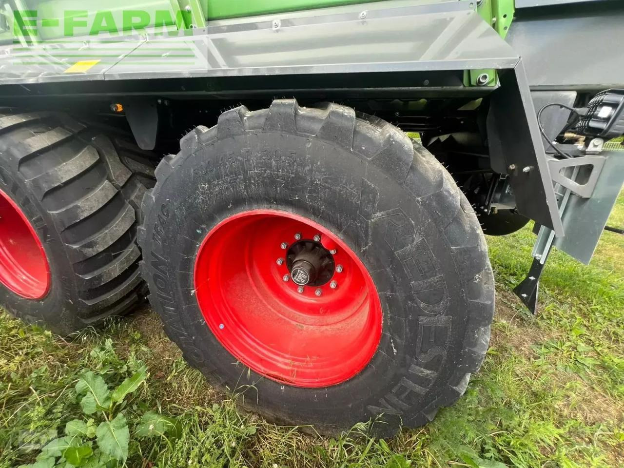 Fendt tigo 75 xr neu und unbenutzt - mit guter ausstattung und 3 dosierwalzen - Priekaba rinktuvė: foto 3 Fendt tigo 75 xr neu und unbenutzt - mit guter ausstattung und 3 dosierwalzen - Priekaba rinktuvė: foto 3