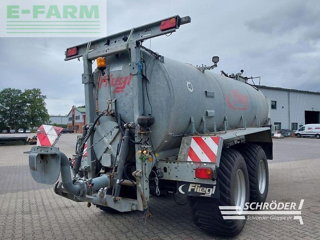 Fliegl 16000 l - Tręšimo technika: foto 5 Fliegl 16000 l - Tręšimo technika: foto 5