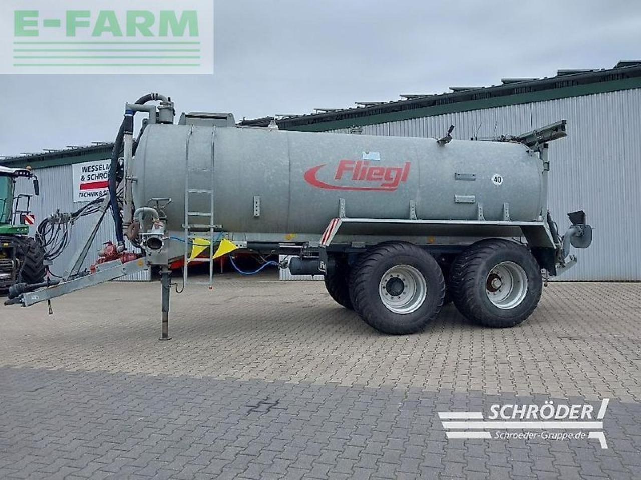 Fliegl 16000 l - Tręšimo technika: foto 2 Fliegl 16000 l - Tręšimo technika: foto 2