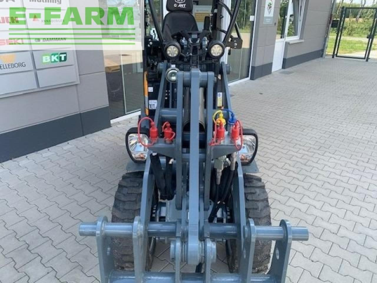 Giant g1500 - Šarnyrinis krautuvas: foto 4 Giant g1500 - Šarnyrinis krautuvas: foto 4