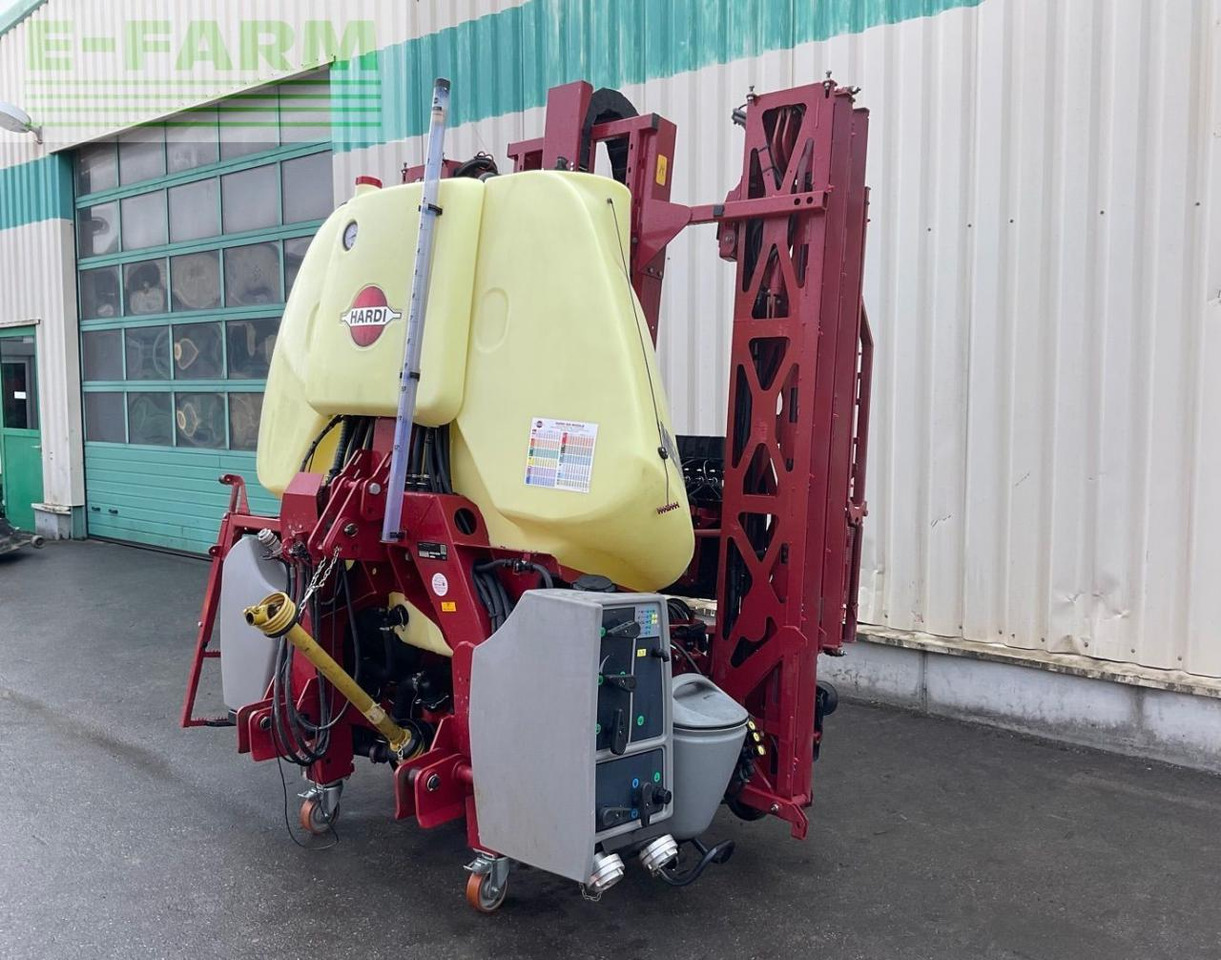 Hardi MEGA 1200 - Prikabinamas purkštuvas: foto 1 Hardi MEGA 1200 - Prikabinamas purkštuvas: foto 1