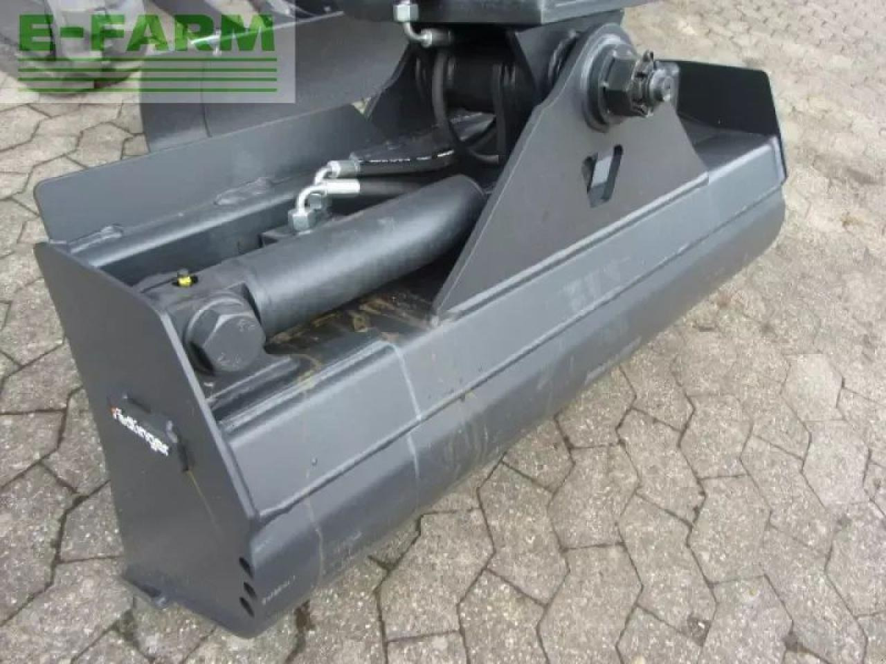 Hitachi zx 17 u-2 - Mini ekskavatorius: foto 4 Hitachi zx 17 u-2 - Mini ekskavatorius: foto 4