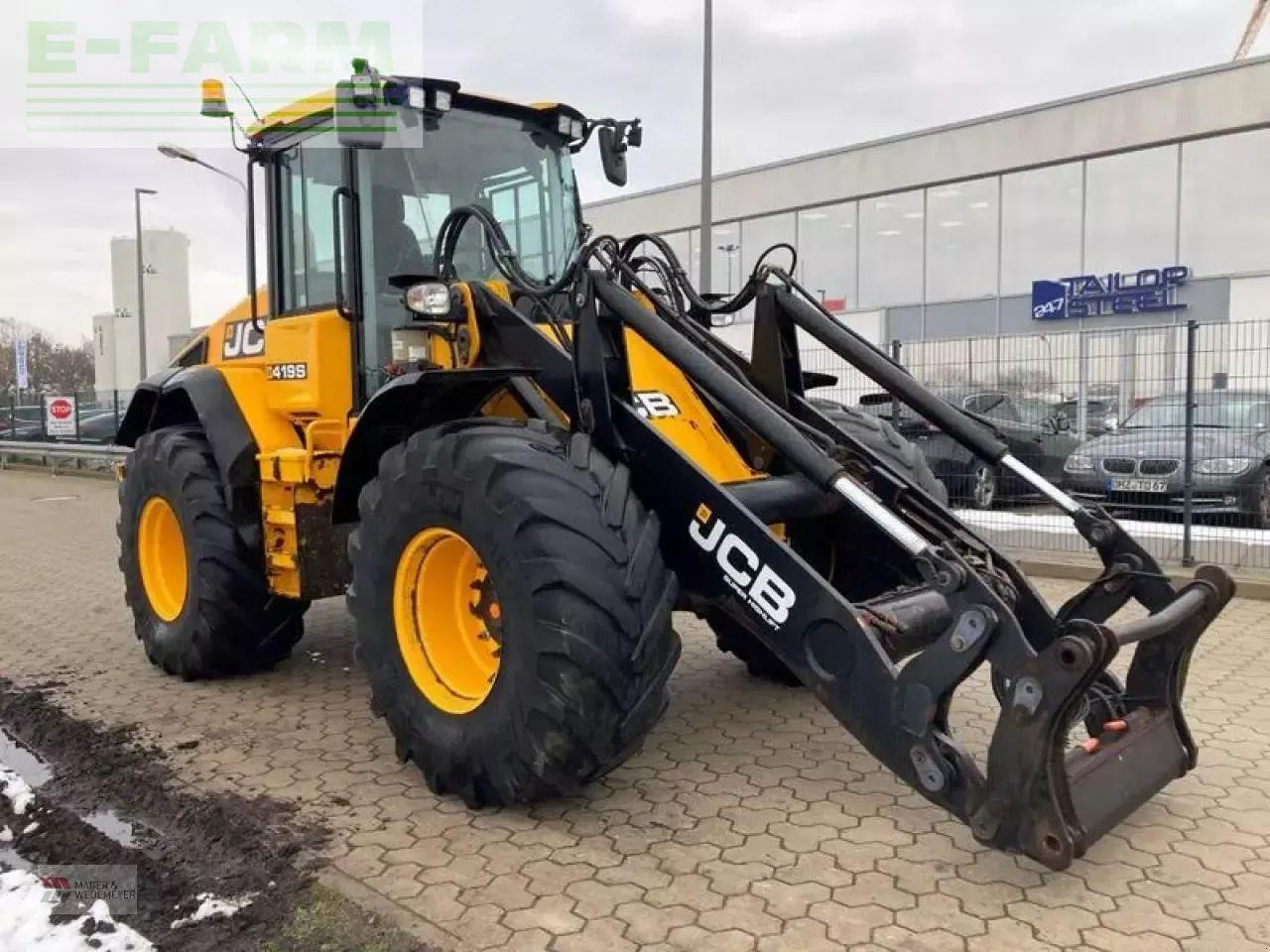 JCB 419s agri super high lift - Mini ekskavatorius: foto 3 JCB 419s agri super high lift - Mini ekskavatorius: foto 3