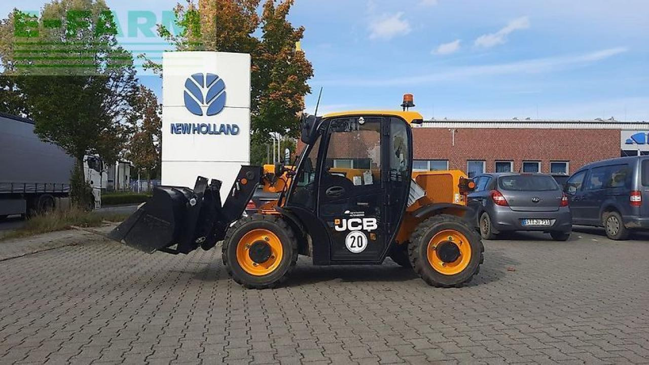 JCB 514-40 agri - Teleskopinis krautuvas: foto 1 JCB 514-40 agri - Teleskopinis krautuvas: foto 1