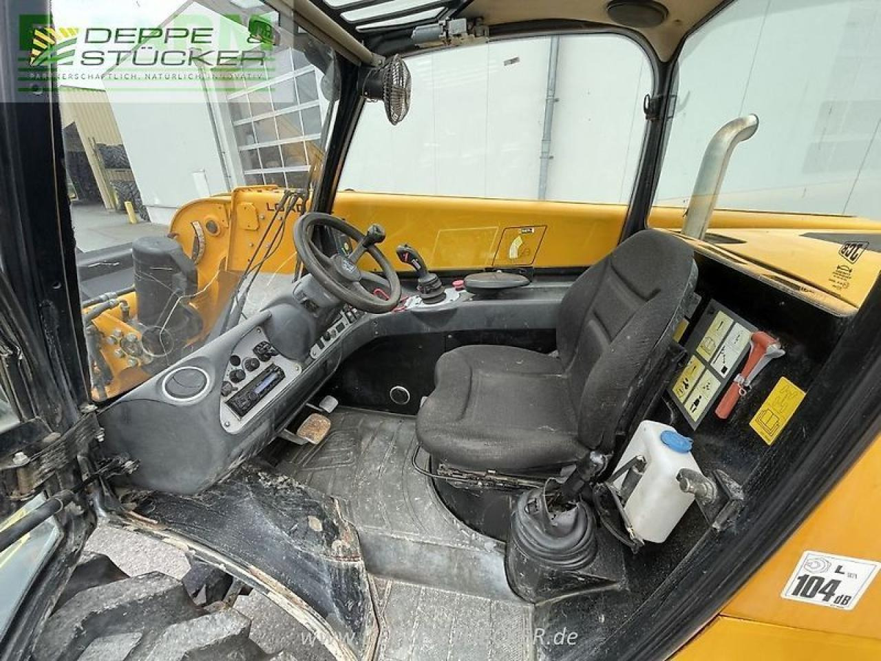 Teleskopinis krautuvas JCB 527-55: foto 9