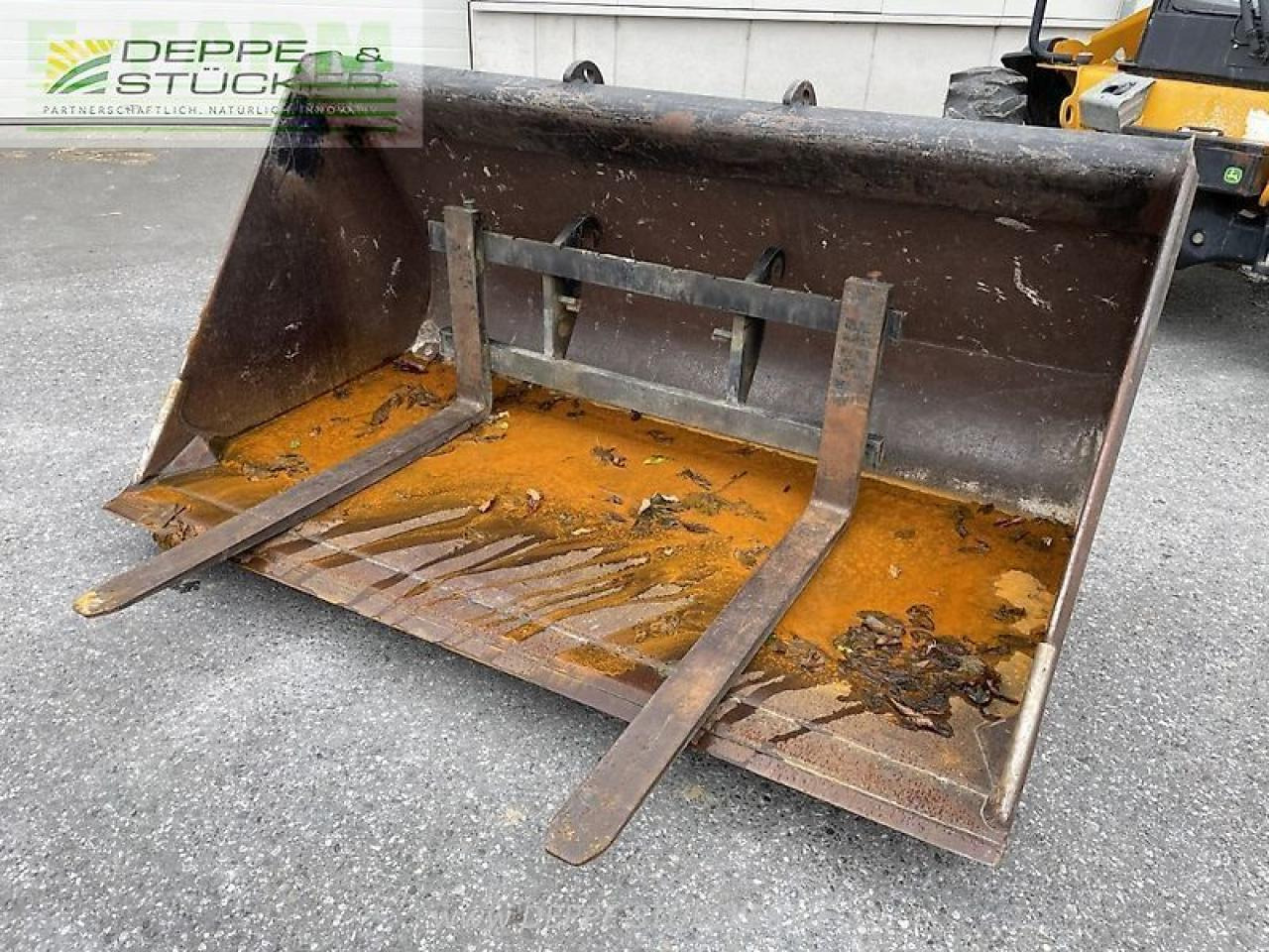 Teleskopinis krautuvas JCB 527-55: foto 16