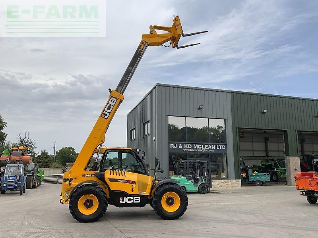 JCB 542-70 agri xtra telehandler (st24069) - Mini ekskavatorius: foto 1 JCB 542-70 agri xtra telehandler (st24069) - Mini ekskavatorius: foto 1