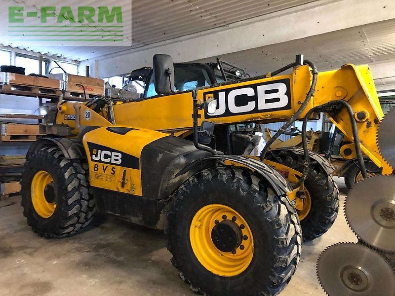 JCB 550-80 agri plus - Teleskopinis krautuvas: foto 1 JCB 550-80 agri plus - Teleskopinis krautuvas: foto 1