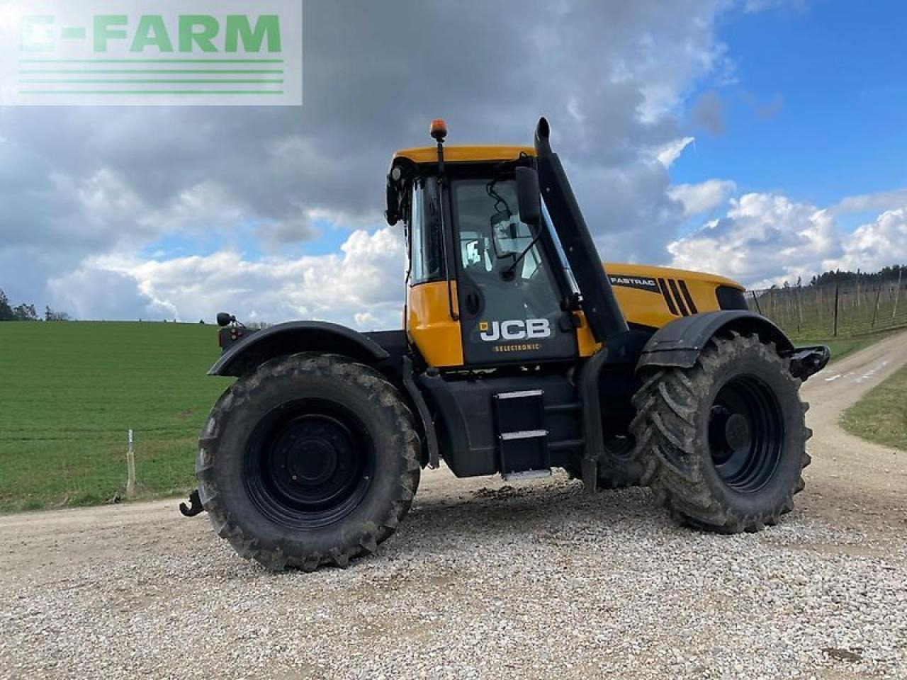 JCB fastrac 3230 xtrac - Traktorius: foto 5 JCB fastrac 3230 xtrac - Traktorius: foto 5