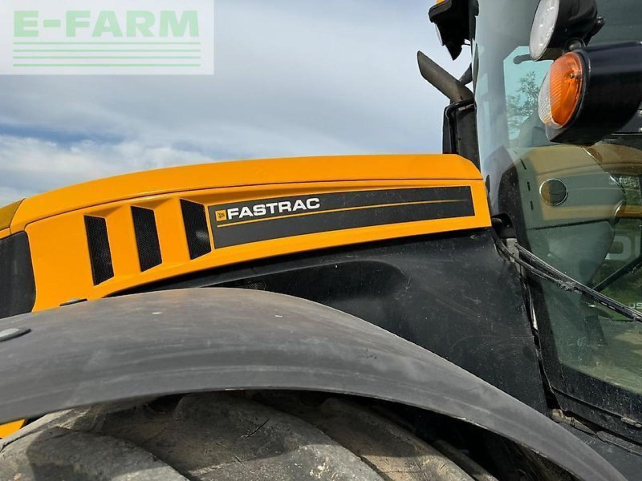 Traktorius JCB fastrac 4220: foto 7