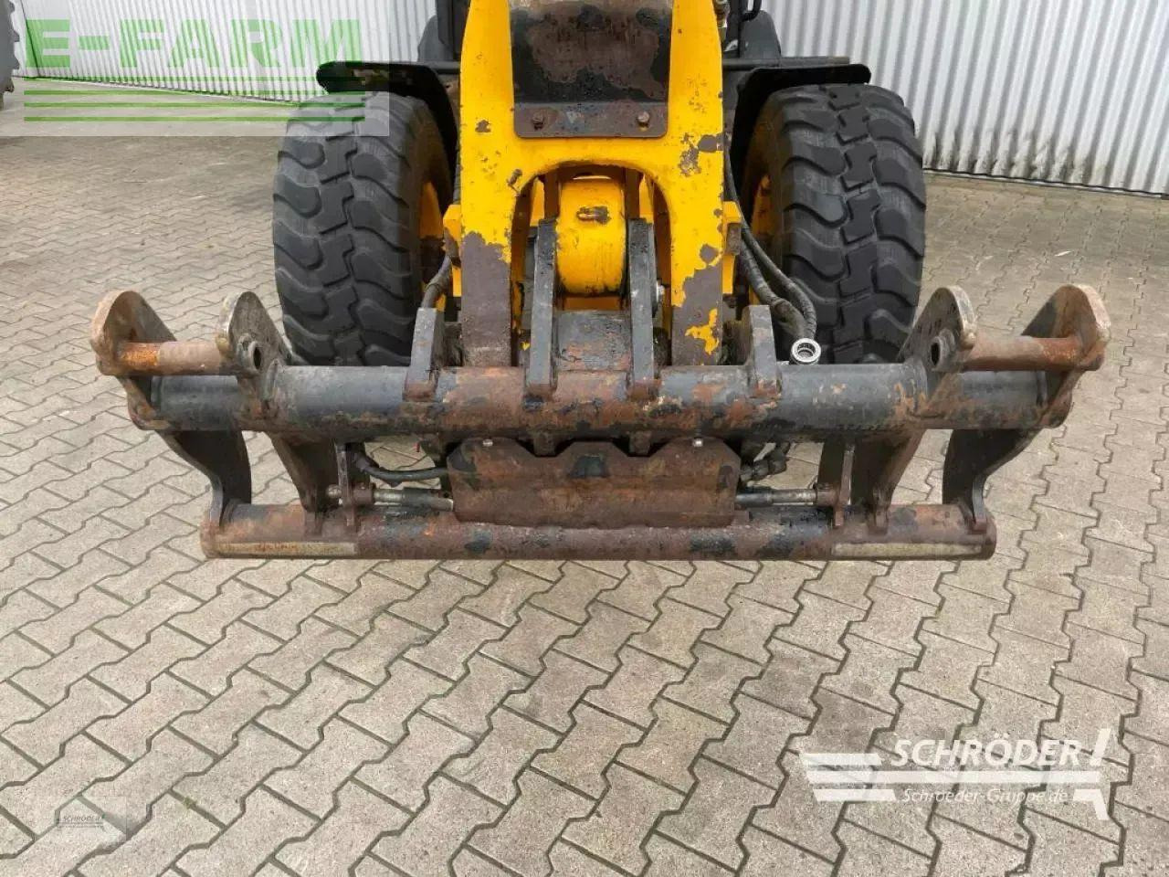Mini ekskavatorius JCB tm 180 agri: foto 7