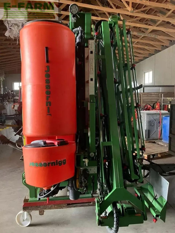 Jessernigg s ng pl 1200 feldspritze mit fronttank gps - Prikabinamas purkštuvas: foto 3 Jessernigg s ng pl 1200 feldspritze mit fronttank gps - Prikabinamas purkštuvas: foto 3