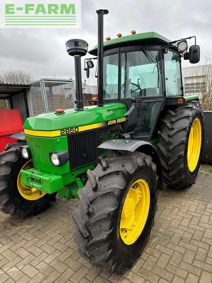 John Deere 2850 - Traktorius: foto 2 John Deere 2850 - Traktorius: foto 2
